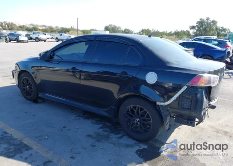 2015 Mitsubishi Lancer Es z USA, uszkodzony, nr VIN JA32U2FU8FU014540